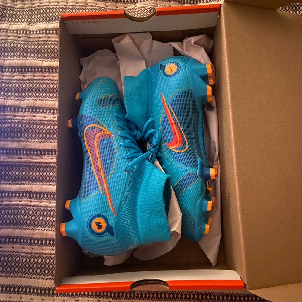 Superfly 8 pro FG Cleats